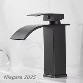 Niagara 2025 mosdó BL